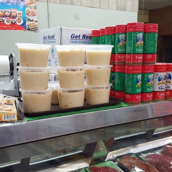 Mike's Market - a variety of foods on display - Convenience Stores Near Me - Memphis, Tennessee