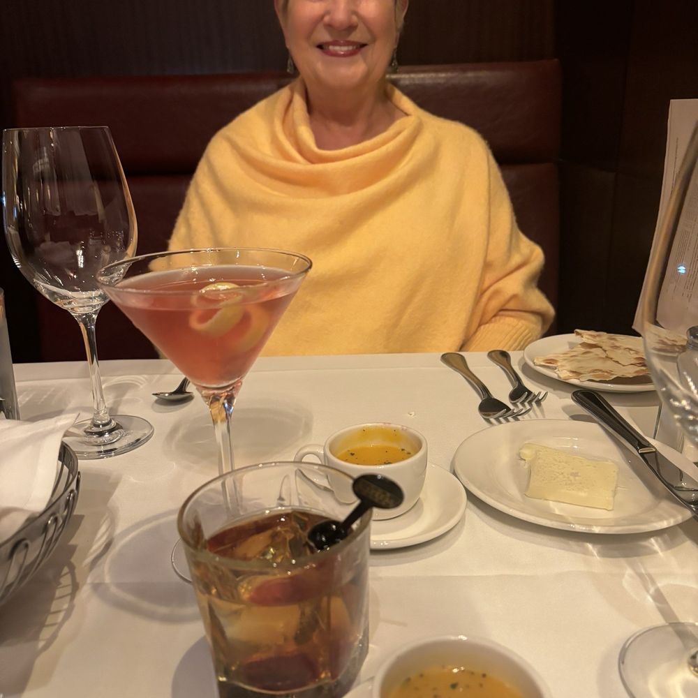 My lovely wife, cocktails and amuse Bouche.