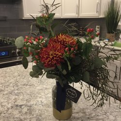 Haven Creek - I got this beautiful flower arrangement from a friend!  I love this store. They have unique gift ideas and they also do custom builds.
