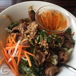 Van Mai - Bun with Lemongrass Beef