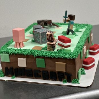 Cold Stone Creamery - Minecraft cake - Ice Cream & Frozen Yogurt Near Me - La Plata, Maryland