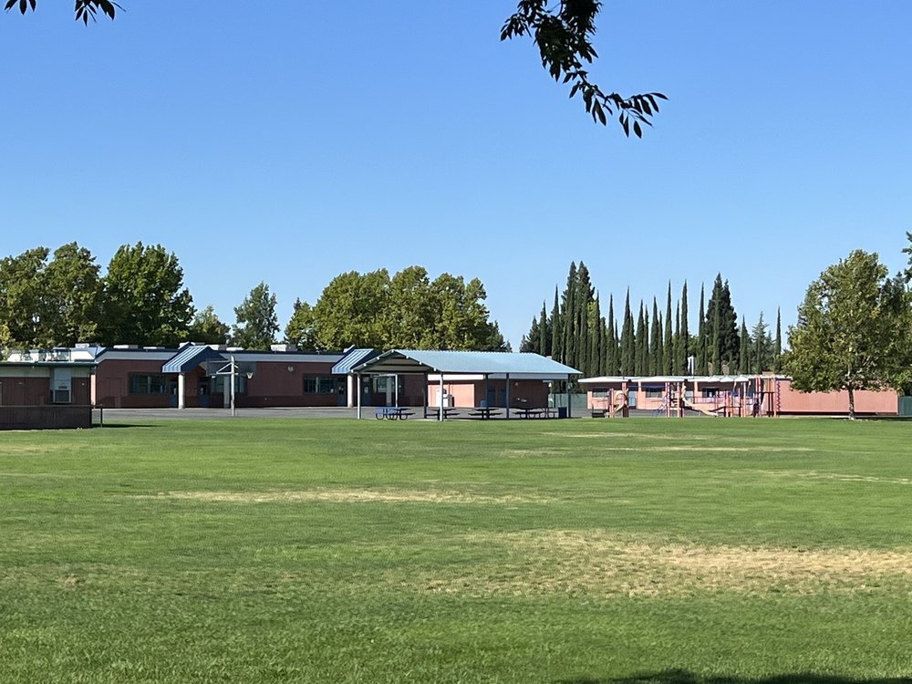 QUAIL GLEN ELEMENTARY SCHOOL Updated July 2025 11 Photos 1250