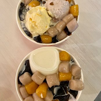 Meet Fresh - two bowls of fruit and ice cream - Desserts Near Me - Katy, Texas