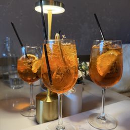 Aperol spritz Aperol spritz