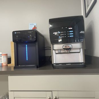 Westside Hyundai - Service center waiting area - beverage station - Auto Repair Near Me - Jacksonville, Florida Westside Hyundai - Service center waiting area - beverage station - Auto Repair Near Me - Jacksonville, Florida