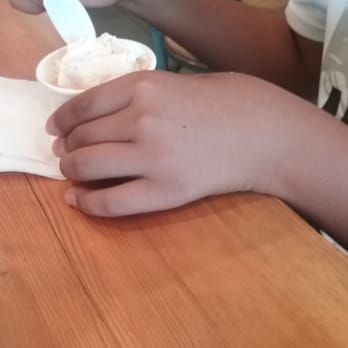 JoMa's Artisan Ice Cream - Baby size vanilla - Ice Cream & Frozen Yogurt Near Me - Murphys, California