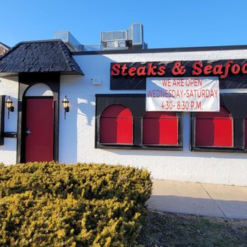 Jesse's Embers - Outside from curb - Seafood Near Me - Des Moines, Iowa