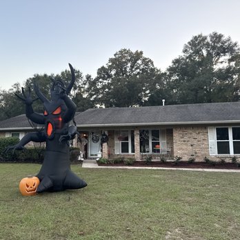 WayScapes - Finished in time for Trick or Treat! The project took approximately a day and a half. - Landscape Architects or Designers Near Me