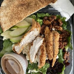 La Pizza di Forno - Harvest Salad with crispy chicken and extra candied walnuts