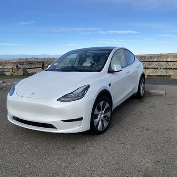 Carlie's Tesla - Airport Shuttles Near Me