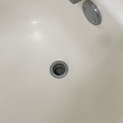 Quality Inn Homewood Birmingham I-65 - No stopper in drain