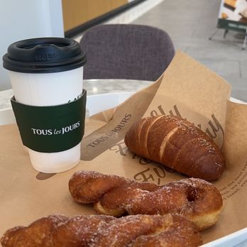 Tous Les Jours - Classic donuts and salt and butter roll - Bakeries Near Me - Chantilly, Virginia