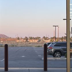 Grocery Outlet - Beautiful views