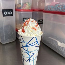 Iceburg Ice Cream - Strawberry milkshake