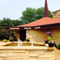Spring Valley Inn - Entrance to Pat's Place