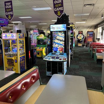 Chuck E. Cheese - Interior - Arcades Near Me - Troy, Michigan