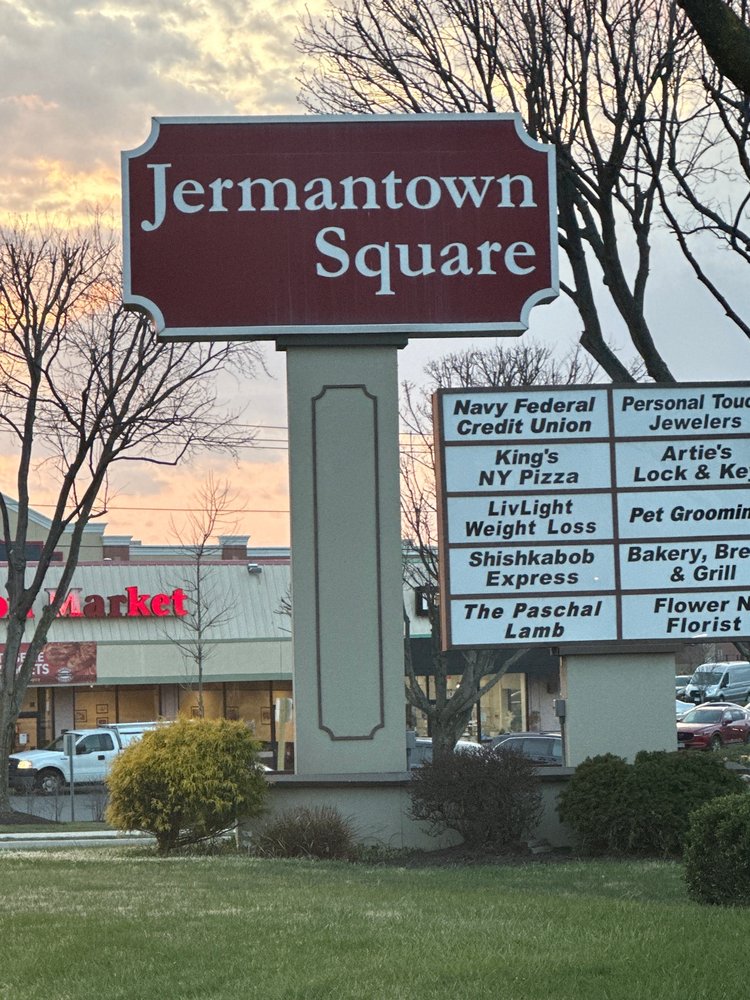 Jermantown Square Logo