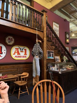 Palace Restaurant & Saloon by null