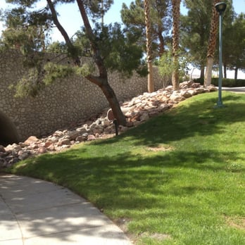 Peccole Ranch Walking Trail - Parks Near Me - Las Vegas, Nevada