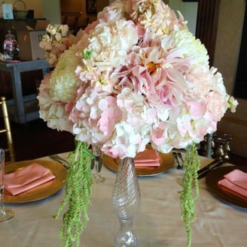 Designs By Tricia - Centerpieces - Floral Designers Near Me Designs By Tricia - Centerpieces - Floral Designers Near Me