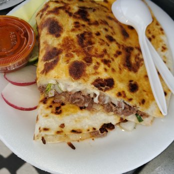 Birrieria Gonzalez - Quesadilla - Food Trucks Near Me - Las Vegas, Nevada Birrieria Gonzalez - Quesadilla - Food Trucks Near Me - Las Vegas, Nevada