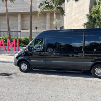 Lux VIP Transportation - Naples Party Bus To Miami - Town Car Service Near Me - Naples, Florida