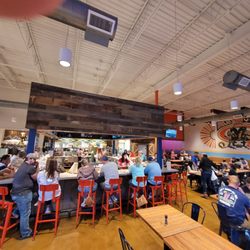 Mojo's Tacos - Tollgate - Mojo's inside....and my finger!
