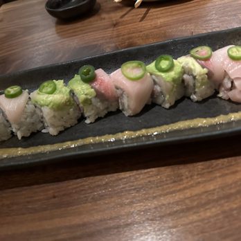 Ozumo - Hamachi Maki - Sushi Bars Near Me - San Francisco, California Ozumo - Hamachi Maki - Sushi Bars Near Me - San Francisco, California