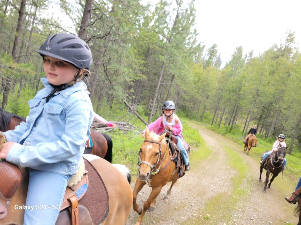 Caribou Creek Farm Logo
