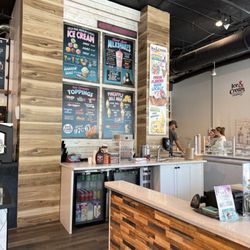 Ice & Cream Creamery