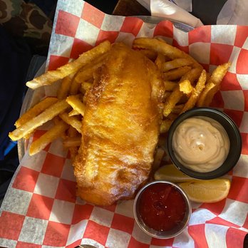 Queens Bully - Fish & Chips - Gastropubs Near Me - Forest Hills, New York