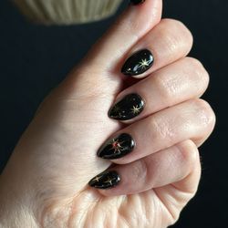 Mega Nail Bar