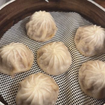Yu Noodles - Pork Soup Dumplings (6pcs) - Chinese Near Me - Fairfax, Virginia