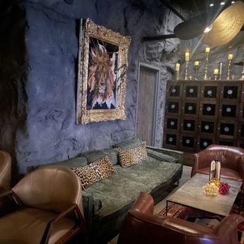 Cave Society - Sitting area - Wine Bars Near Me - Grapevine, Texas