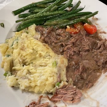 Taxi's Grille & Bar - Taxis Pot Roast - Breakfast & Brunch Near Me - Omaha, Nebraska