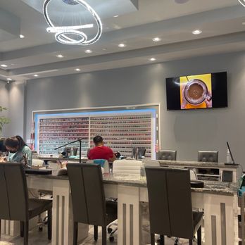 Sunshine Nail Spa - Nail Salons Near Me - Surprise, Arizona