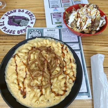 Voodoo Brewing - Craft Mac and cheese and green chili fries - Brewpubs Near Me - Katy, Texas