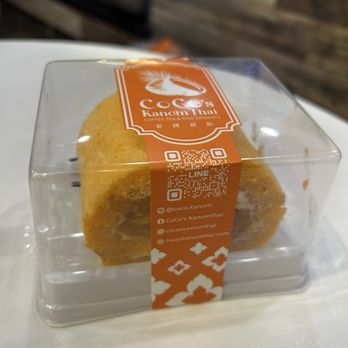 CoCo's Kanom Thai - Thai tea roll - Desserts Near Me - Los Angeles, California