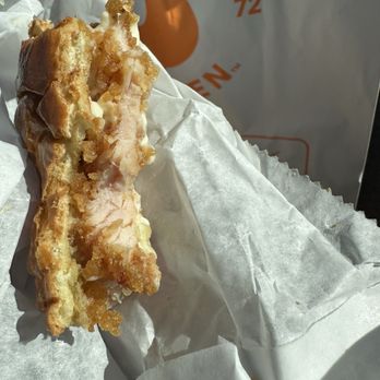 Popeyes Louisiana Kitchen - Undercooked Classic Chicken Sandwich - Fast Food Near Me - Union, New Jersey Popeyes Louisiana Kitchen - Undercooked Classic Chicken Sandwich - Fast Food Near Me - Union, New Jersey