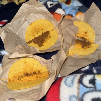 Taco Bell - These were supposed to be Supreme 3 Crunchy Tacos Combo but yet only cold meat and cheese. - Tacos Near Me - Farmington, Arkansas