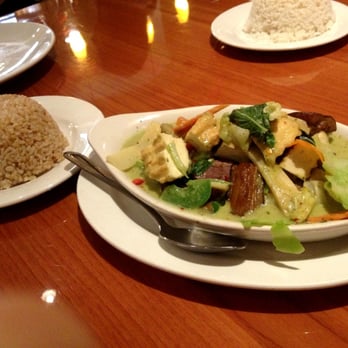 Thai Cafe - Tofu & veggie green curry with brown rice - Thai Near Me - Irvine, California Thai Cafe - Tofu & veggie green curry with brown rice - Thai Near Me - Irvine, California