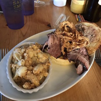 Salt + Smoke - Beef brisket sandwich with a side of Mac n cheese - Bars Near Me - Saint Louis, Missouri Salt + Smoke - Beef brisket sandwich with a side of Mac n cheese - Bars Near Me - Saint Louis, Missouri