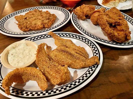 Babe's Chicken Dinner House by null