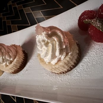 Blind Ox - Key Lime Pie - Tapas/Small Plates Near Me - Honolulu, Hawaii Blind Ox - Key Lime Pie - Tapas/Small Plates Near Me - Honolulu, Hawaii