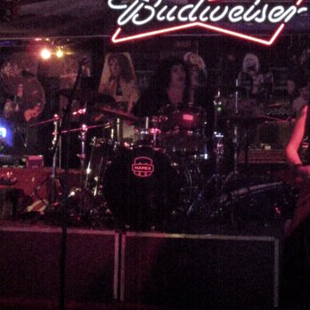 The Stardust Club - Molly Vamp performing live 11-03-17 - Bars Near Me - Downey, California