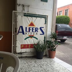Alfers Pizza - Entrance