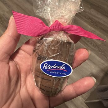 Peterbrooke Chocolatier - Hand-Dipped Milk Chocolate Potato Chips - 2 Pieces - Chocolatiers & Shops Near Me - Tampa, Florida Peterbrooke Chocolatier - Hand-Dipped Milk Chocolate Potato Chips - 2 Pieces - Chocolatiers & Shops Near Me - Tampa, Florida