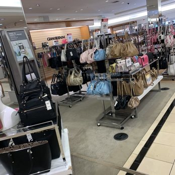 Macy's - Department Stores Near Me - Dulles, Virginia