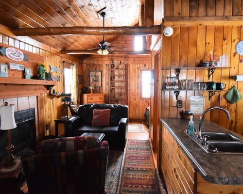 White Pine Lodge by null