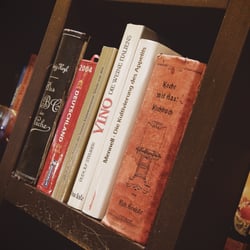 Röhrbein - Falls Sie alleine kommen und bei einem Buch entspannen und genießen wollen...